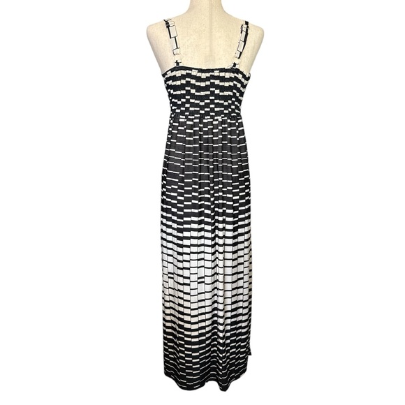 Studio West Black and White Geometric Maxi Dress - Picture 2 of 3